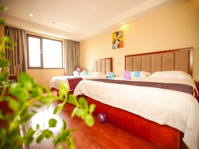 Greentree Inn Shandong Qingdao Wuyishan Road Jiashike Shopping Center Business Hotel Екстериор снимка