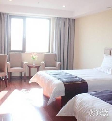 Greentree Inn Shandong Qingdao Wuyishan Road Jiashike Shopping Center Business Hotel Екстериор снимка