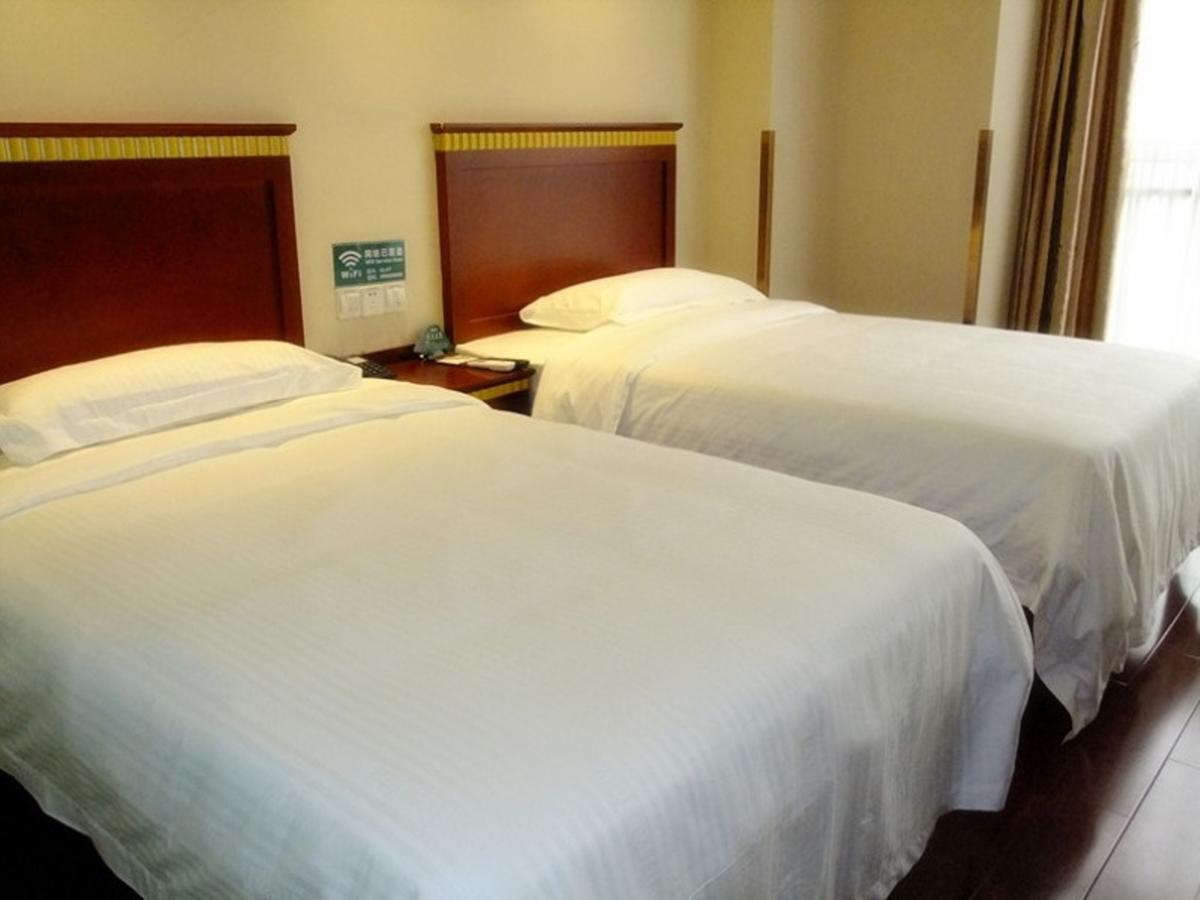 Greentree Inn Shandong Qingdao Wuyishan Road Jiashike Shopping Center Business Hotel Екстериор снимка